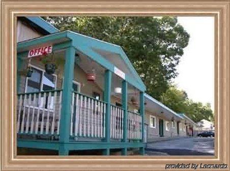 Budget Inn North Kingstown Exteriör bild